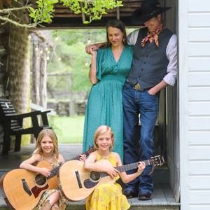 Meet your Posher, Carly